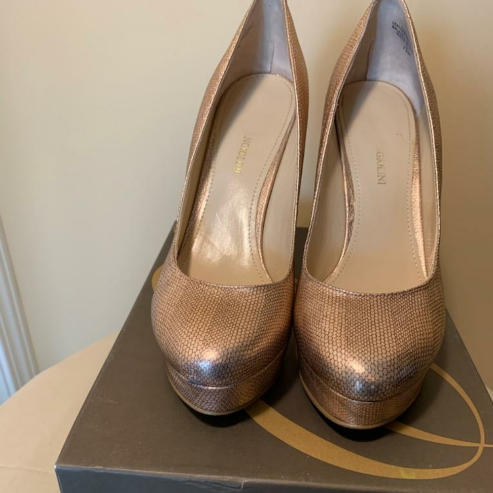 Enzo Angiolini platform heels